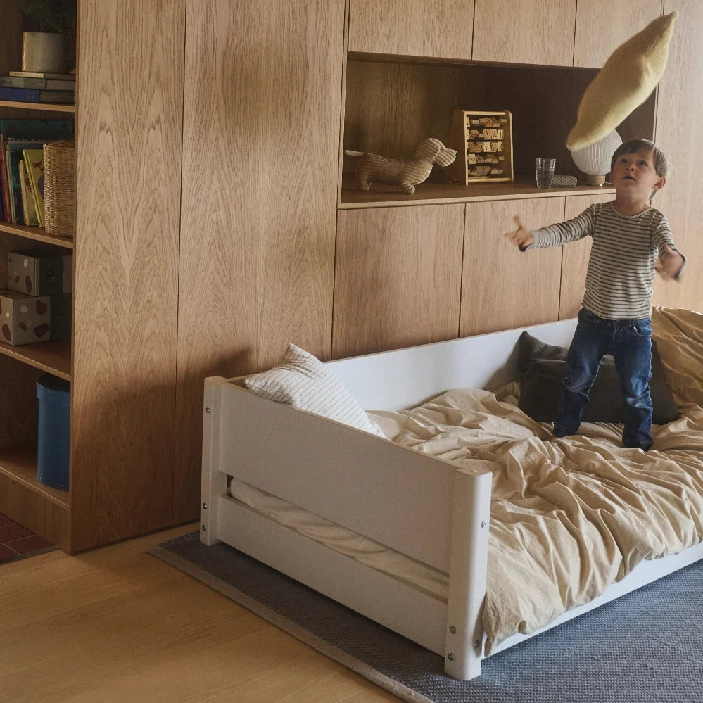 FLEXA Montessori Bed, 90x200 cm, White, view 2