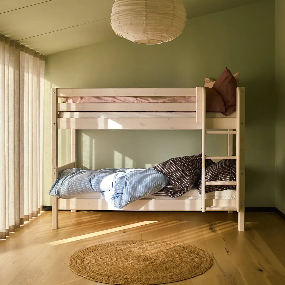 Bunk Bed 154 cm with Ladder and Safety Rail, 90x200 cm, White BUNKBED bunk-bed-with-straight-ladder-white-washed-1  flexa-com.myshopify.com