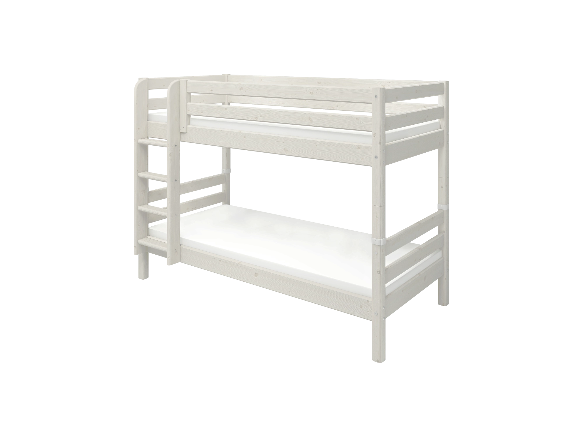 Weißes Etagenbett „FLEXA“ aus der CLASSIC-Kollektion mit Leiter, Sicherheitsgeländer und kindersicheren Kanten; abgebildet vor einfarbigem Hintergrund.