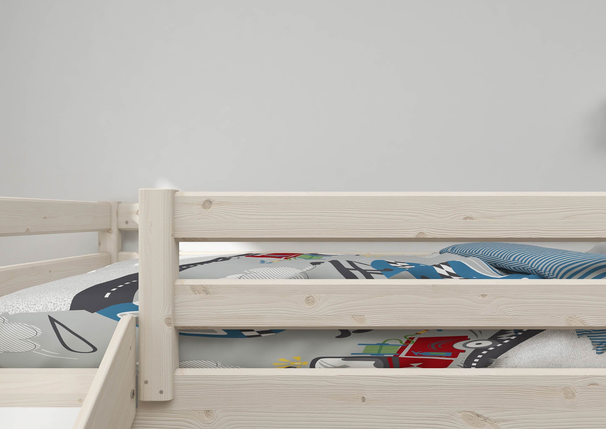 FLEXA Weißes Hochbett mit Rutsche und Leiter aus der CLASSIC-Kollektion, 90 x 200 cm, kindersichere Seitengitter im Kinderzimmer.