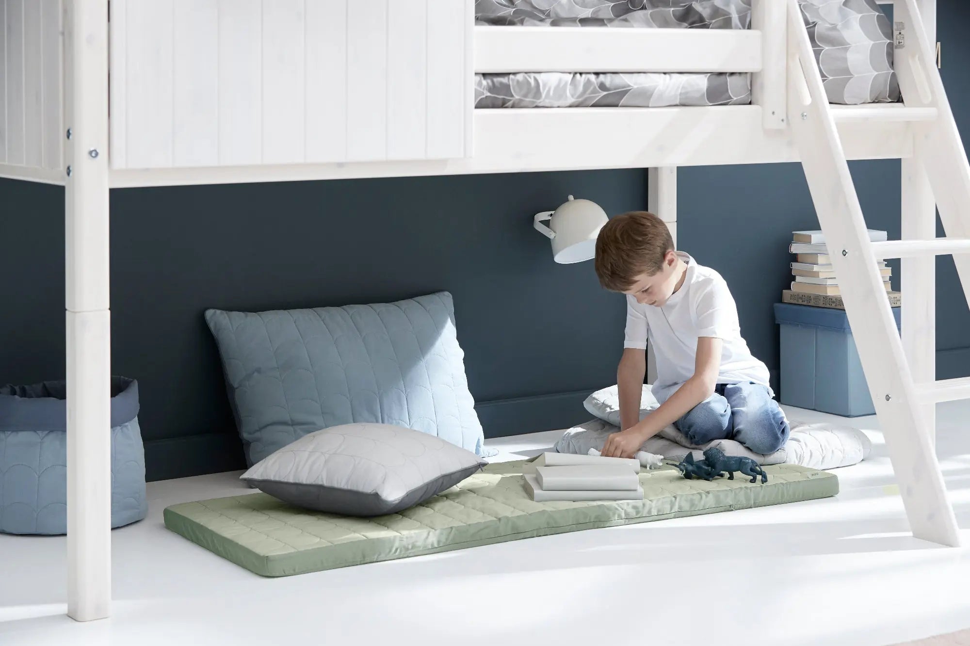 Mid-High Bed with 1/2 House, Ladder and Safety Rail, 90x200 cm, White MID_HIGH-BED mid-high-bed-w-1-2-classic-house-white-washed-white-washed-white-1  flexa-com.myshopify.com