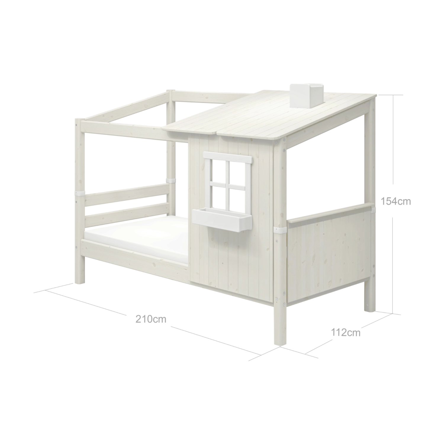 FLEXA-Kinder-Einzelbett aus der WHITE-Kollektion mit Halbhaus-Rahmen, Leiter, Fenster-Detail und Dach in einem Kinderzimmer.