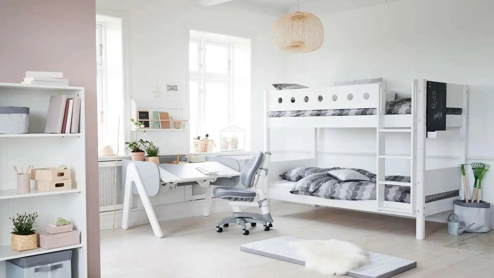 Bunk Bed 154 cm with Ladder and Safety Rail, 90x200 cm, White BUNKBED 200 flexa-com.myshopify.com