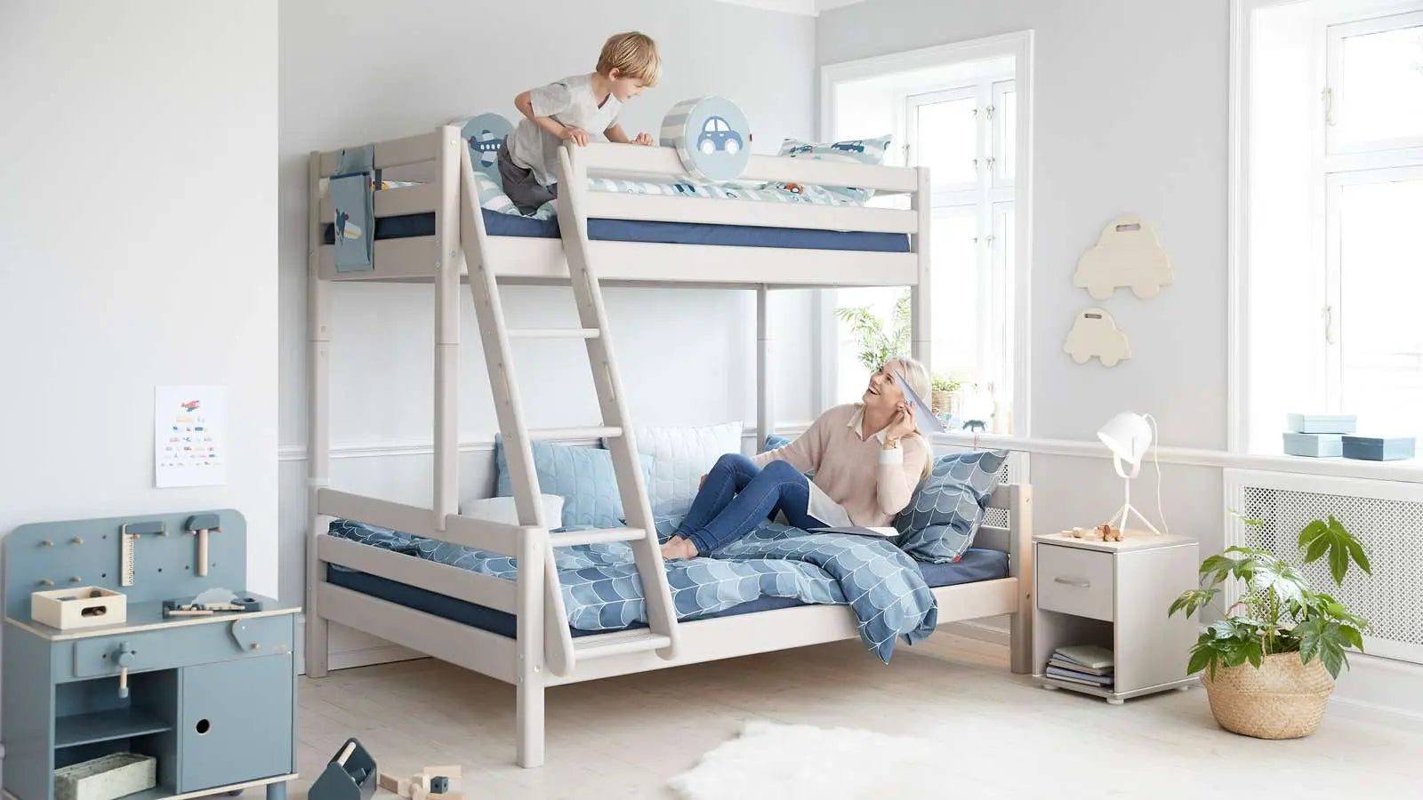 Family Bunk Bed 184 cm with Ladder and Safety Rail, 90/140x200 cm, White BUNKBED 200 flexa-com.myshopify.com