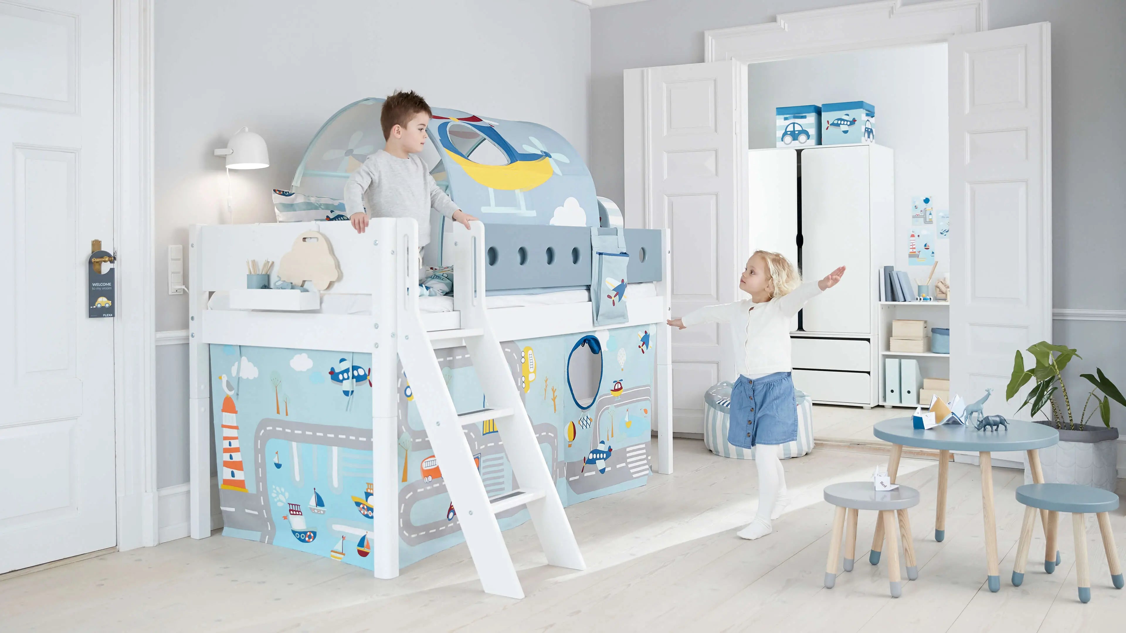 FLEXA Play curtain, view 2