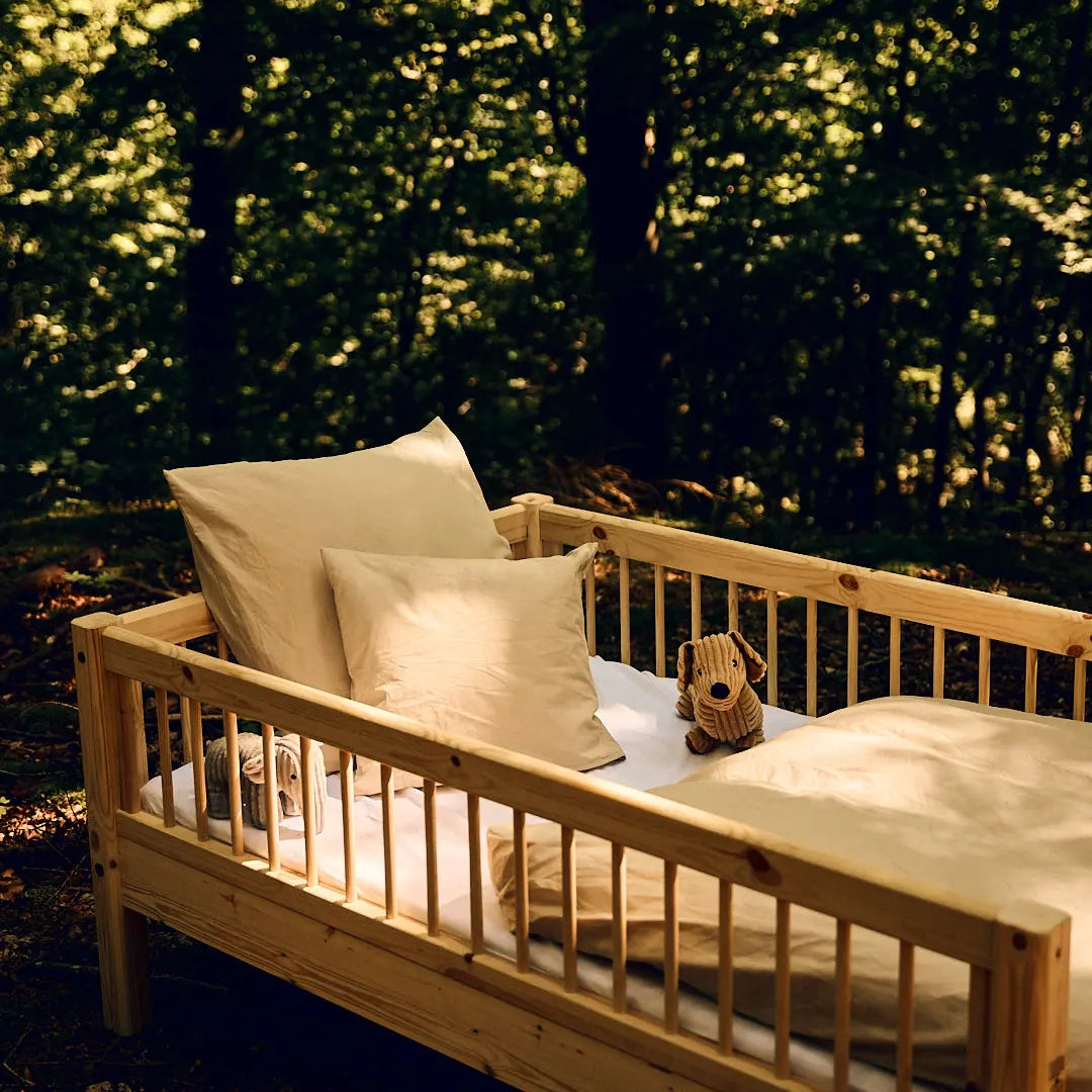 Single Bed with Safety Rails, 90x200 cm, Pine SINGLE_BED single-bed-with-scandinavian-safety-rail-3-4-front-back-raw  flexa-com.myshopify.com